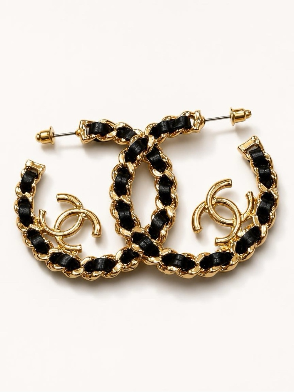 Stunning Gold and Black Chain Leather Hoop Earrings with Interlocking Emblem
